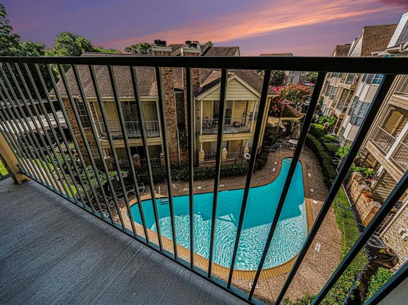 12550 Whittington Drive #1012, Houston, TX 77077