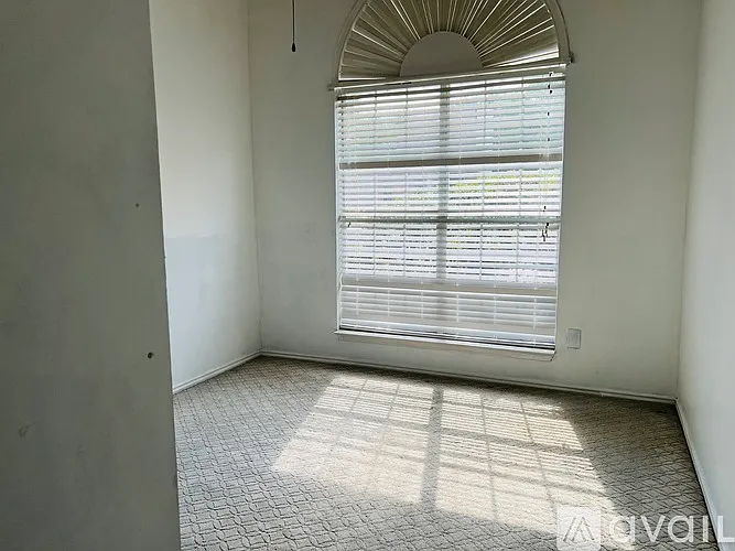 7836 Squire Ln — Photo 7