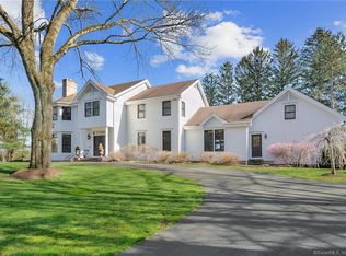 28 Autumn Rdg, Hamden, CT 06514