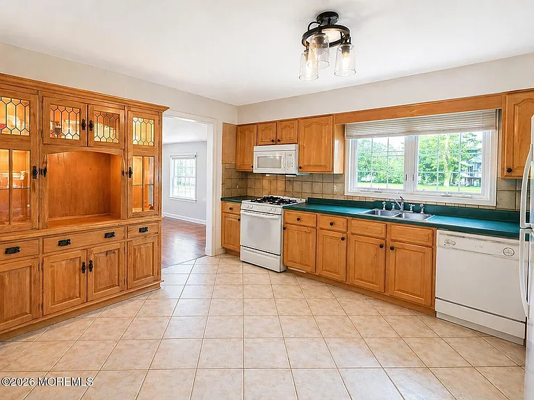 2908 Logan Rd — Photo 8