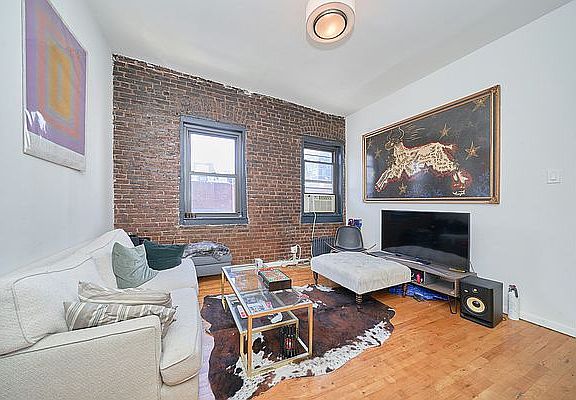 2nd image of 208 E 13th St APT 6R