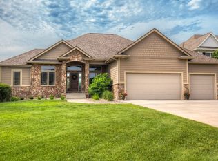 9118 NW 72nd Cir, Johnston, IA 50131