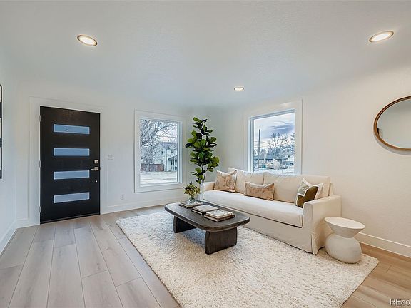 5th image of 2339 Estes Street