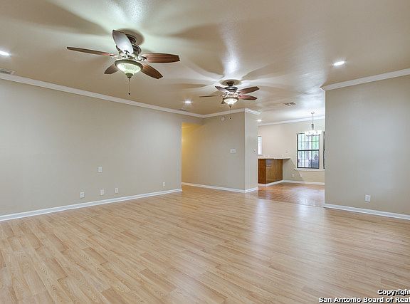 2nd image of 128 Colleen Dr
