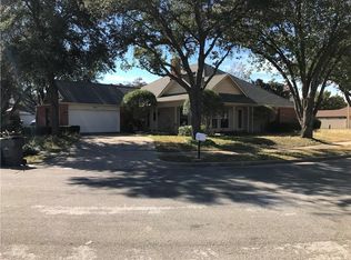 9809 Victorian Ct, Dallas, TX 75243