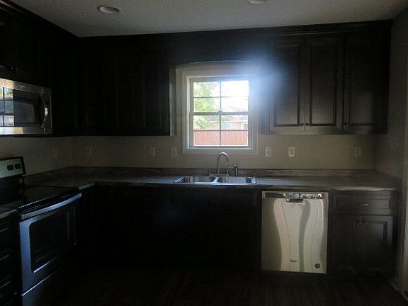 3rd image of 4461 Quarterman Estates Dr