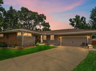 8420 Parrish Ct, Highland, IN 46322