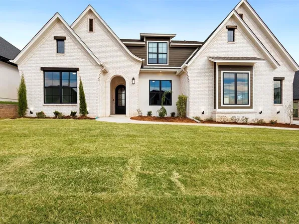 7925 Amber Ridge Dr, Edmond, OK 73034
