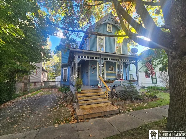 713 Irving St, Olean, NY 14760
