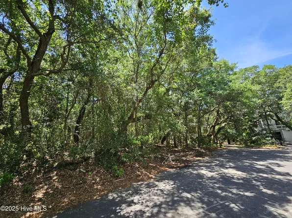 4 Creeping Cucumber Court, Bald Head Island, NC 28461