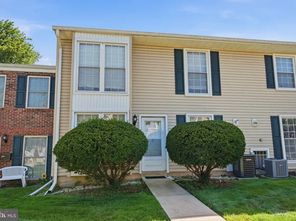 1003 Middleton Pl W, Norristown, PA 19403