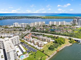 300 Golfview Rd APT 502, North Palm Beach, FL 33408