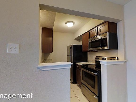 5th image of 5425 Gaston Ave APT 112
