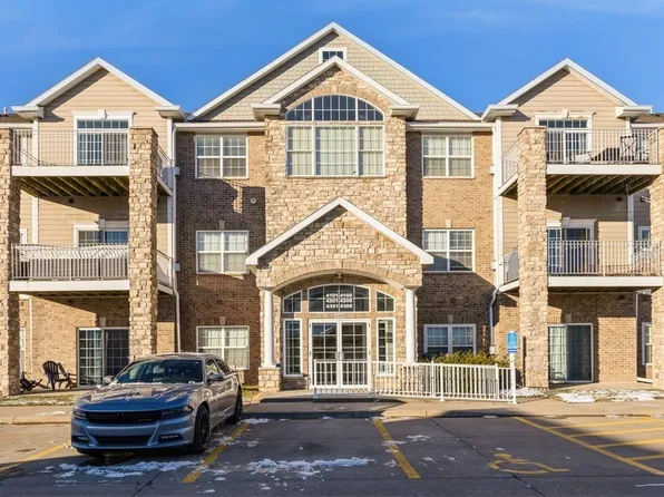 8350 Ep True Pkwy Unit 4305, West Des Moines, IA 50266
