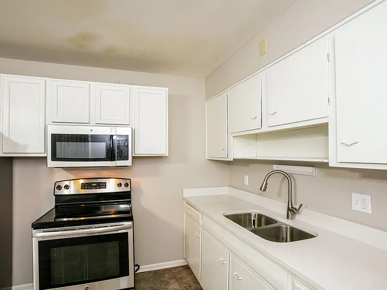 51 N Galeston Ave — Photo 8