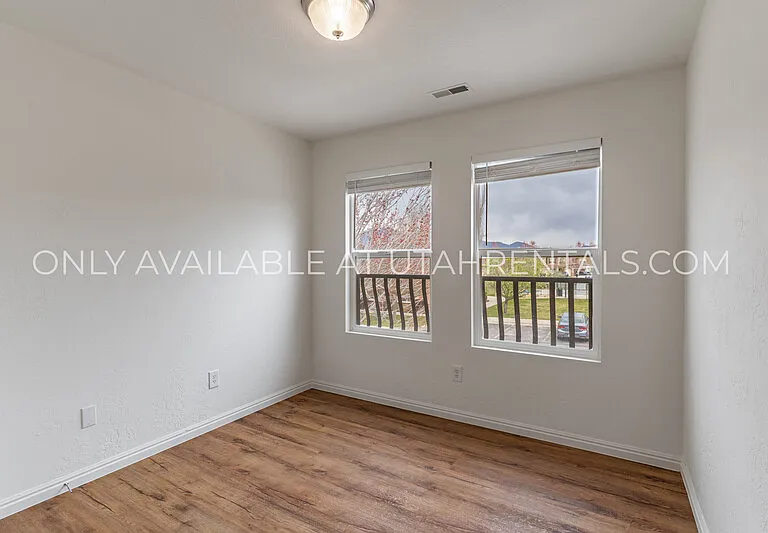 211 Greenfield Cir #150 — Photo 21