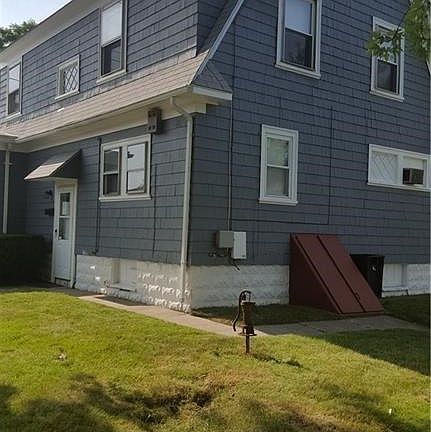Rear view of the Home/Office property from the yard.