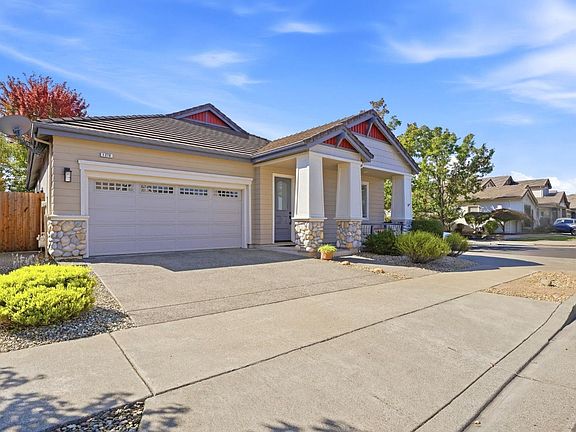 3rd image of 1278 Eagle Drive