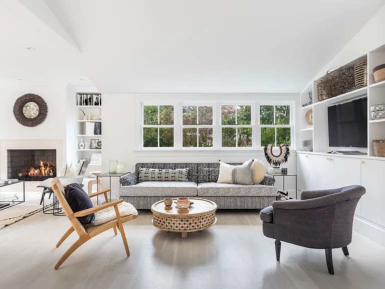 11 Oakland Ave — Photo 14