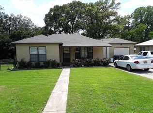 1204 N Water St, Burnet, TX 78611