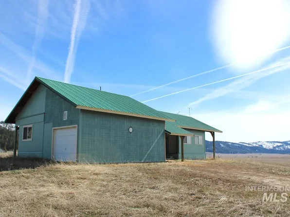 107 Skidoo Pl, Cascade, ID 83611
