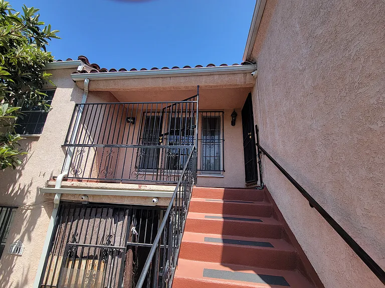 1146 S Holt Ave #1148 — Photo 5
