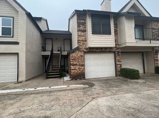 833 W Harwood Rd APT C, Hurst, TX 76054