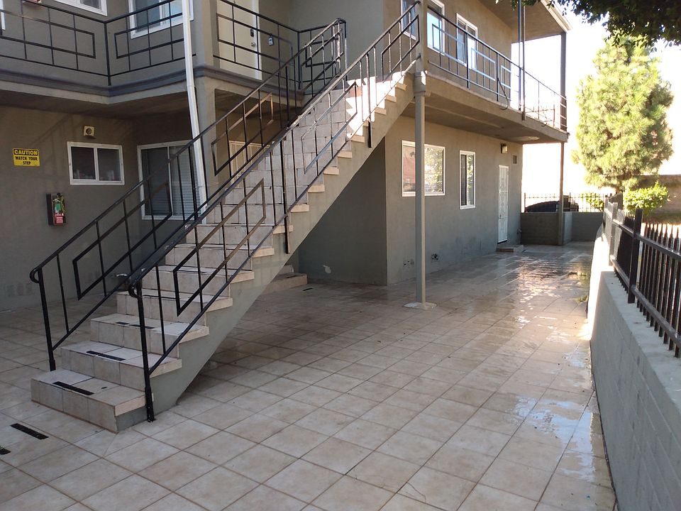 1st image of 10121 Woodworth Ave APT 3