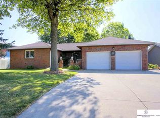 7509 S 48th St, Bellevue, NE 68157