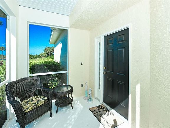 3rd image of 118 Woodbridge Dr #6