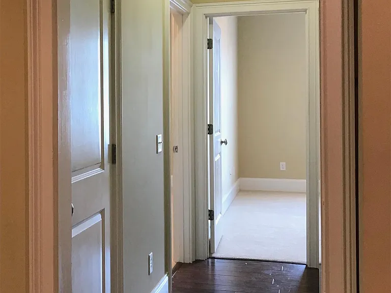 425 E McDonough St #104 — Photo 5