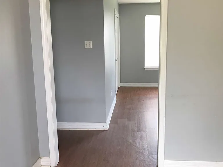 1309 W Kentucky Ave — Photo 22