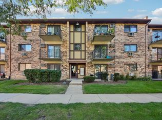 232 Klein Creek Ct APT 4D, Carol Stream, IL 60188