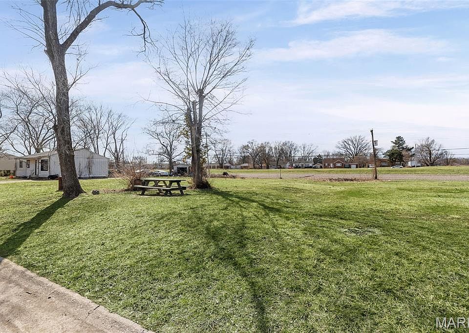 2nd image of 848 Saint Benedict Dr