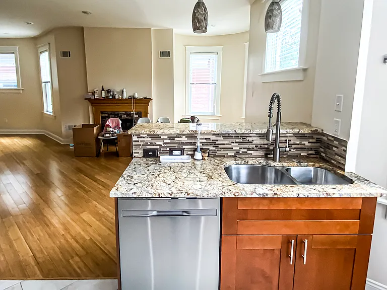 230 N Fairmount St #2 — Photo 9