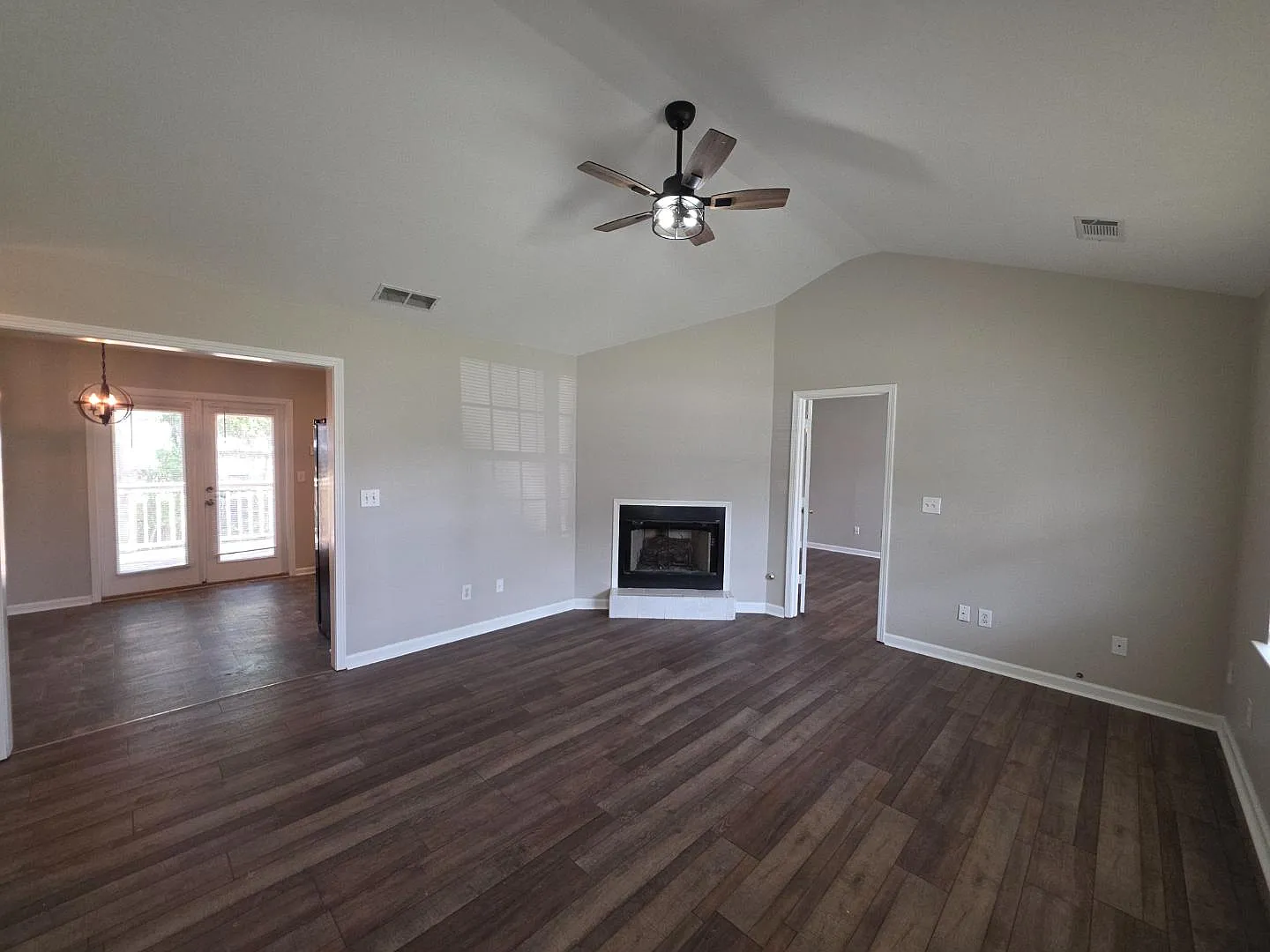 5220 Austin Pl — Photo 4