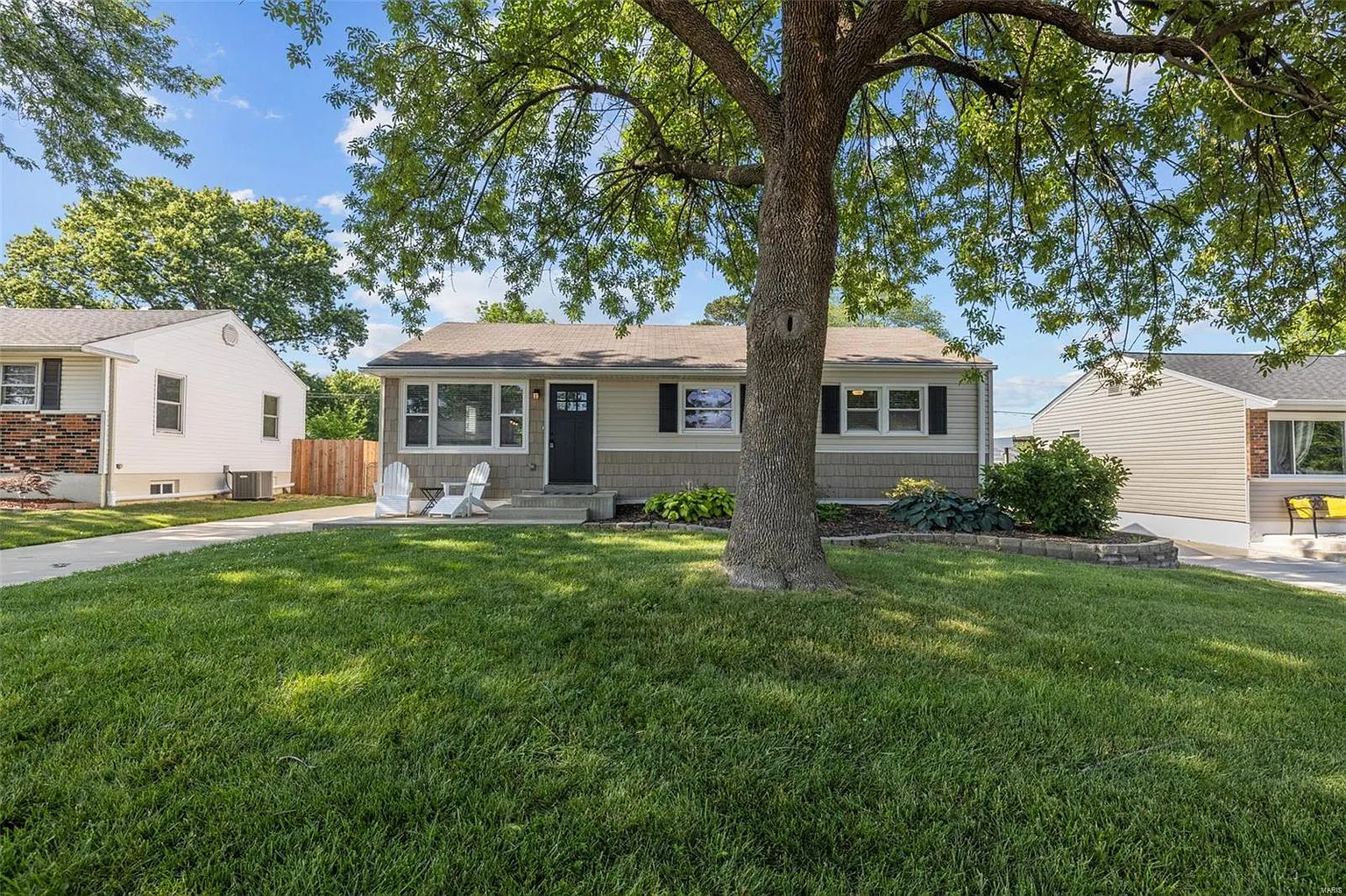11097 Golf Crest Dr photo 1