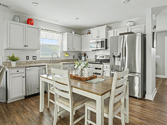 2nd image of 2231 Hemming Way