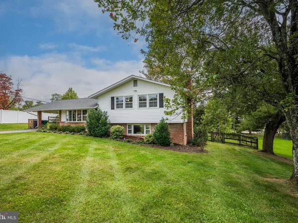6606 Seneca Dr, Columbia, MD 21046