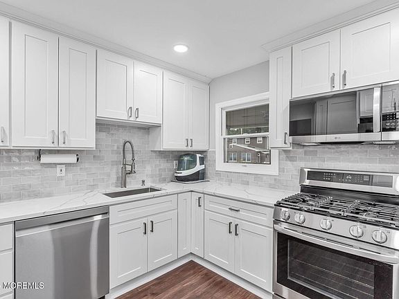 5th image of 11 Cornell Drive