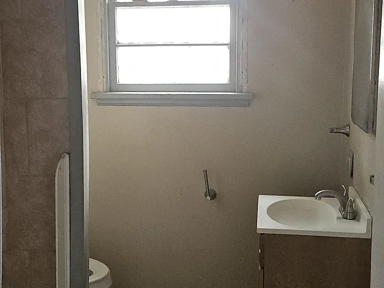 802 Palmer Ave — Photo 9