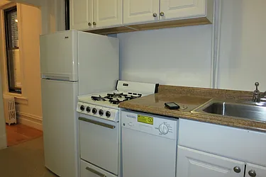 Rented by Manhattan Best Realty, Inc.