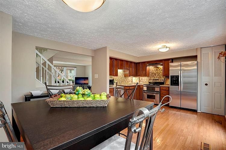 1st image of 6809 Montivideo Square Ct