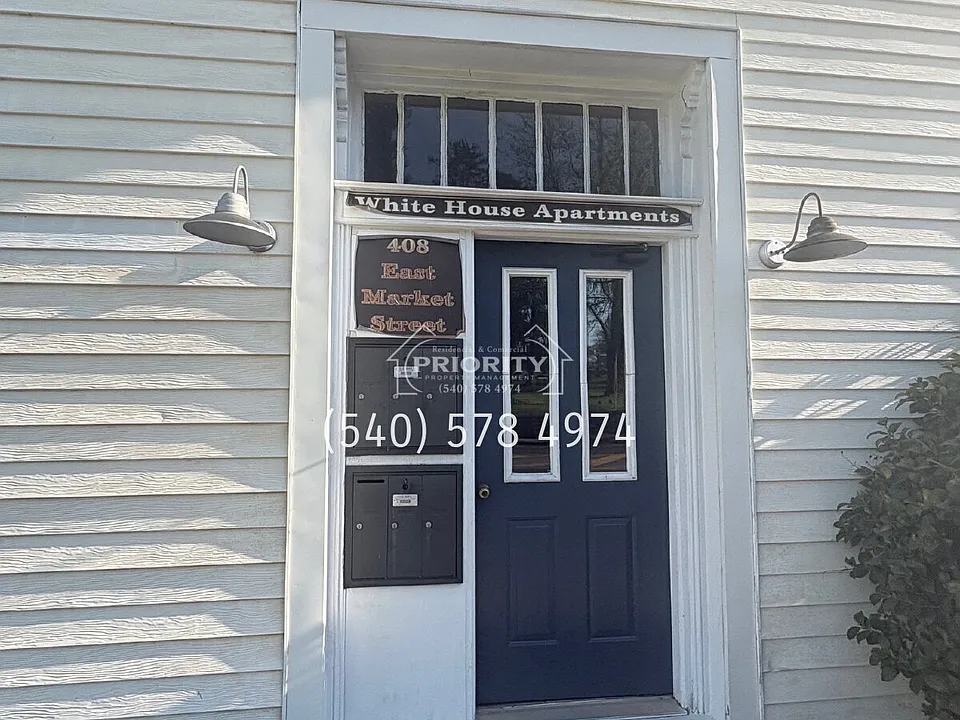 408 E Market St #1