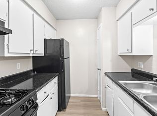 Flats at Wellington, Austin, TX 78723