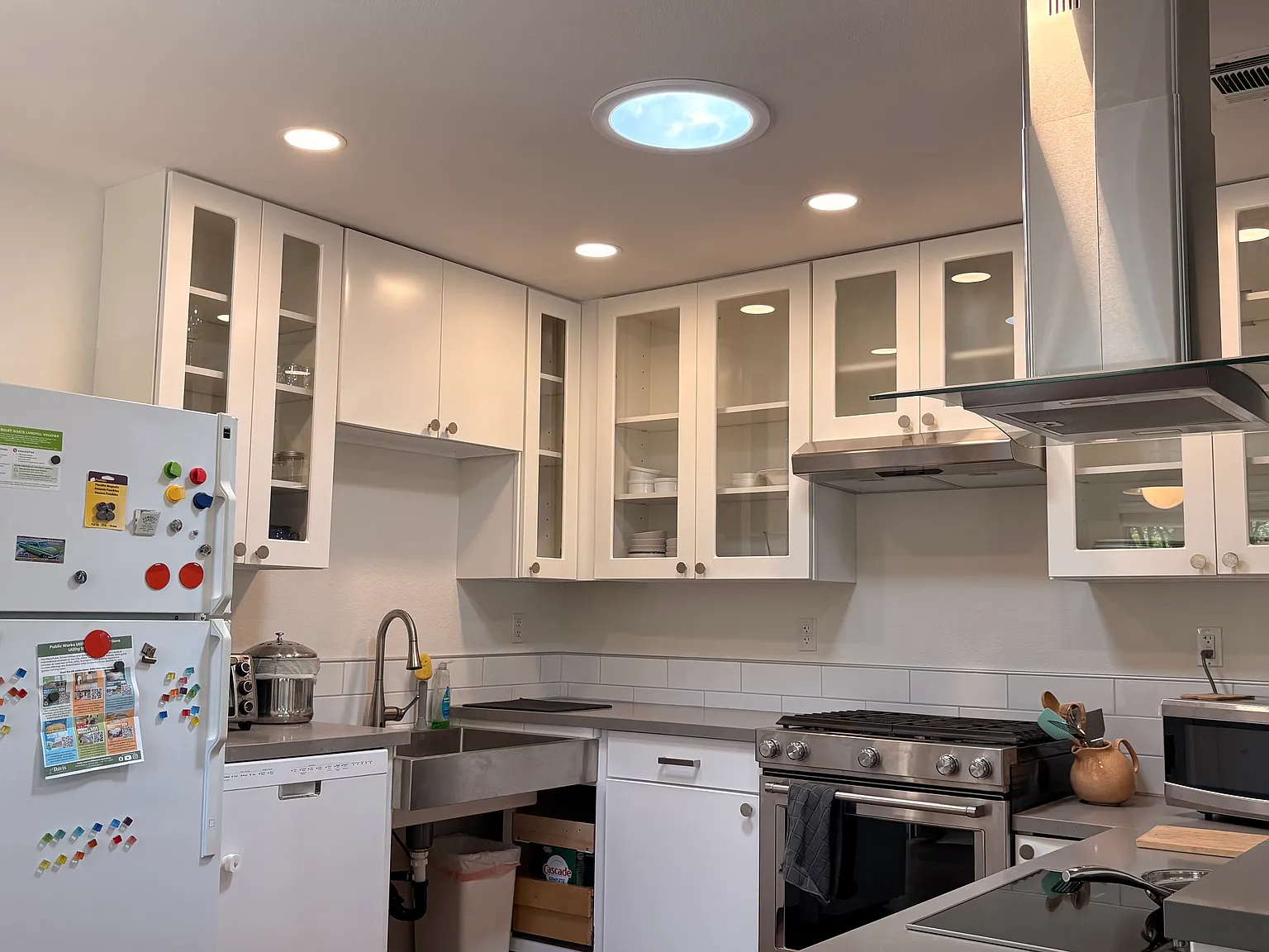 3 bed, 988 sqft, $1,000 — Photo 4