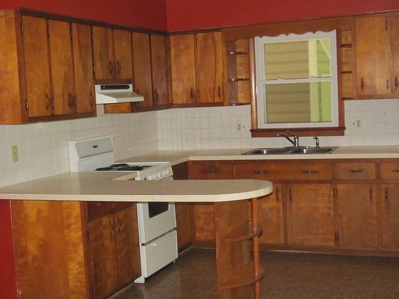 2nd image of 5286 Chickasaw Dr