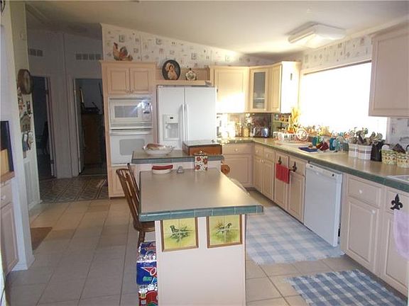 4th image of 2406 Wynchase Ln