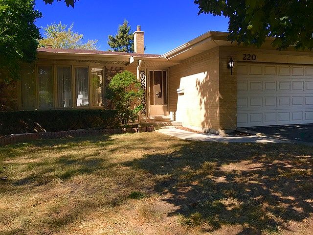 1st image of 220 Shannon Ct
