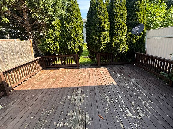 3rd image of 1220 Churchill Dr